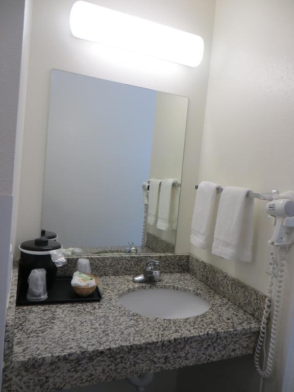 Travelodge By Wyndham Missouri Valley Zewnętrze zdjęcie